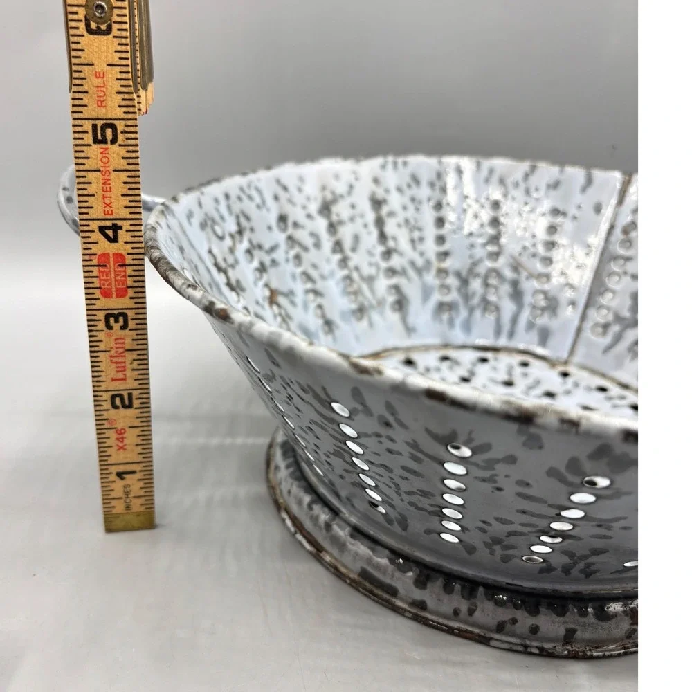 Vtg‎ Grey Mottled Granite Ware Colander Footed Enamelware Strainer Farmhouse